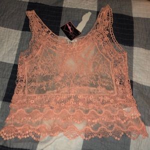 Women’s medium blouse